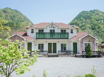 Danyang Wood Scented Pension Hotel Exterior photo